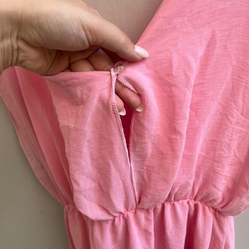 Pink dress short with butterfly sleeves like new