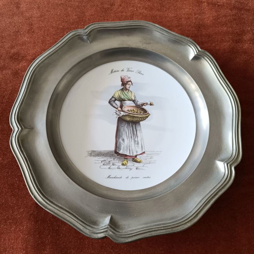 Limoges decorative plate like new, collection The Trades of Old Paris
