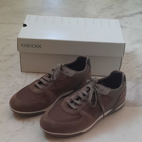 Geox sneakers men's size 42 suede brown gray like new