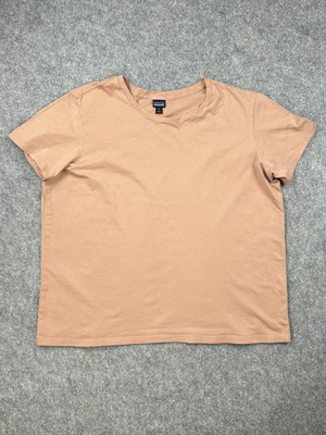 Patagonia Peach Women's T-Shirt XL used, minimalist casual