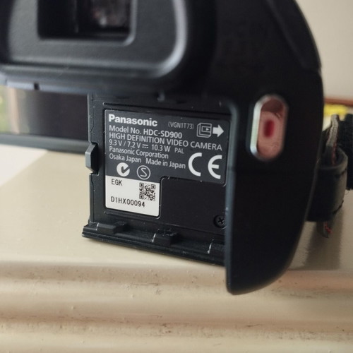 Panasonic HDC SD900 video camera like new