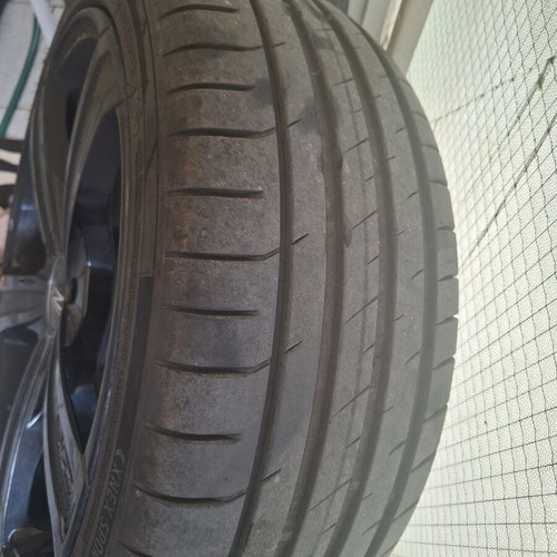 OZ 19 Inch Rims with Prinx 235/40R19 Tires like new