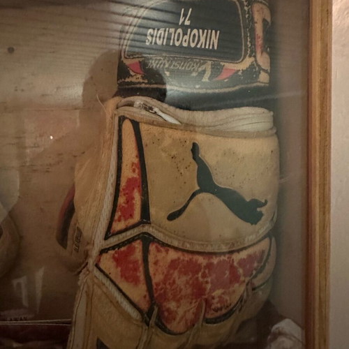 Nikopolidis Olympiakos gloves used with signed ball