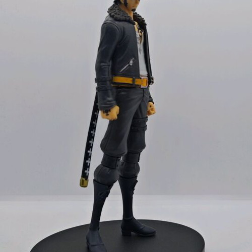 Trafalgar Law 19cm PVC figure like new, Levelone Figures