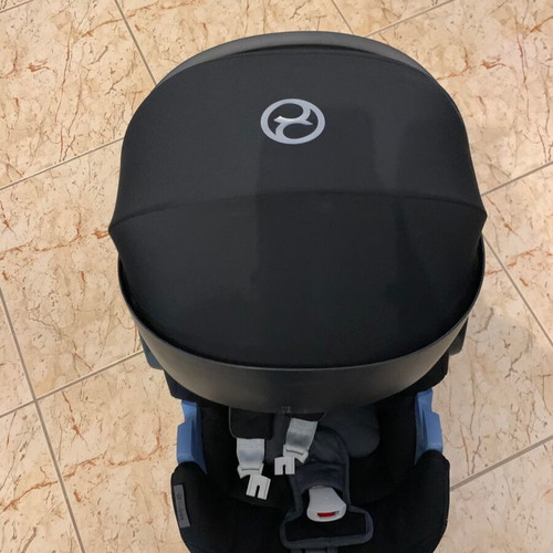 Cybex Aton 5 car seat like new 0-13 kg