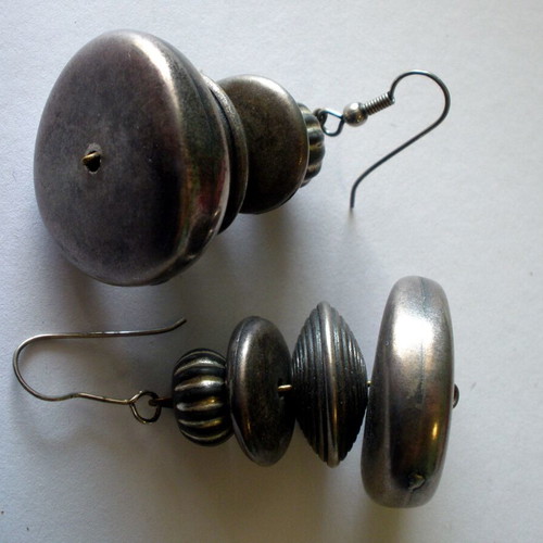 Various earrings like new, vintage designs