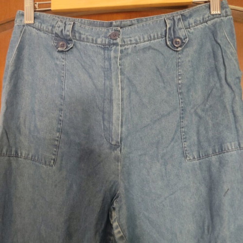 Lewinger thin summer crop jeans like new, blue