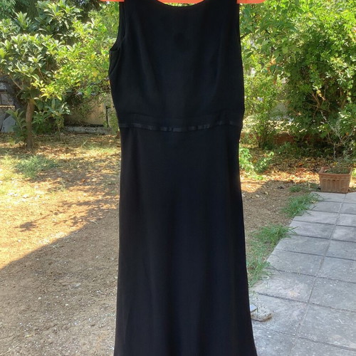 Jigsaw dress XS midi length black like new