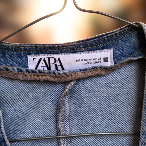 Zara denim vest sleeveless size medium like new