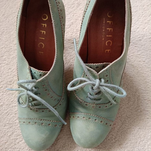 Oxford shoes by Office size 38 mint green like new