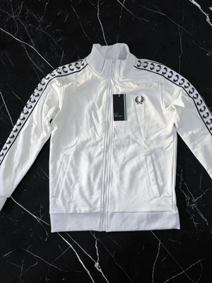 Fred Perry jacket like new, white, size M