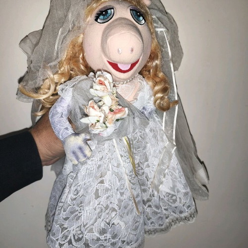 Miss Piggy Bride Plush like new from Muppets Show 38 cm