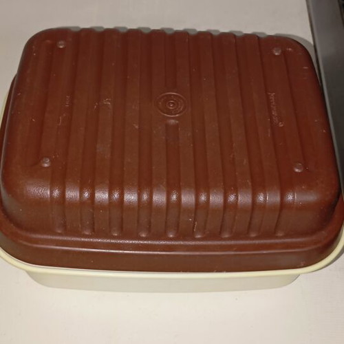 Tupperware cheese container used