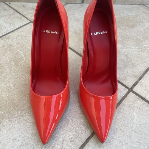 Carrano high-heeled shoes coral red patent leather new