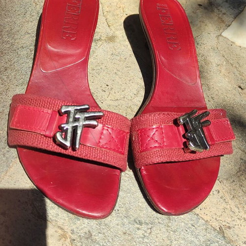 Leather mules GF Ferre red with low heel size 36.5 used