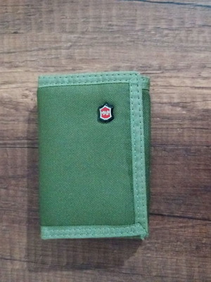 Men's wallet like new, khaki color