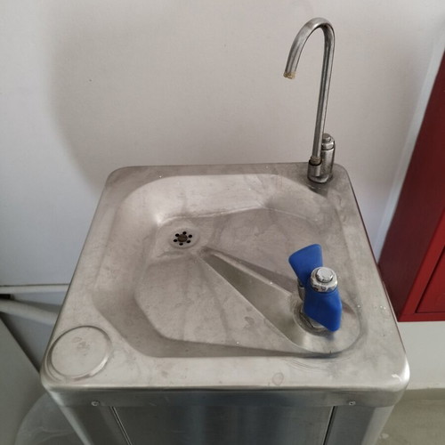 Water cooler like new, network connection with filter