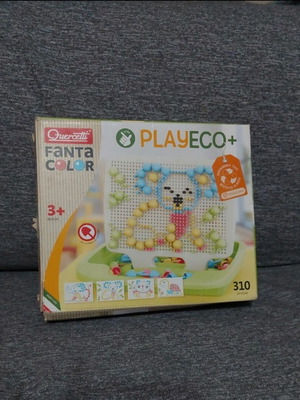 Pegboard art toy like new with colorful pegs