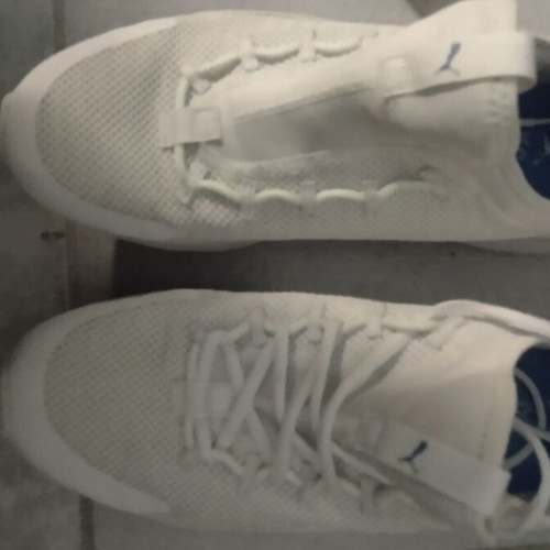 Puma men's athletic shoes like new, size 44