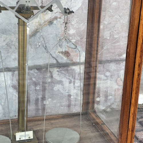 Lenoir & Forster Wien IV Antique Precision Pharmaceutical Scale in Wooden Display Case used
