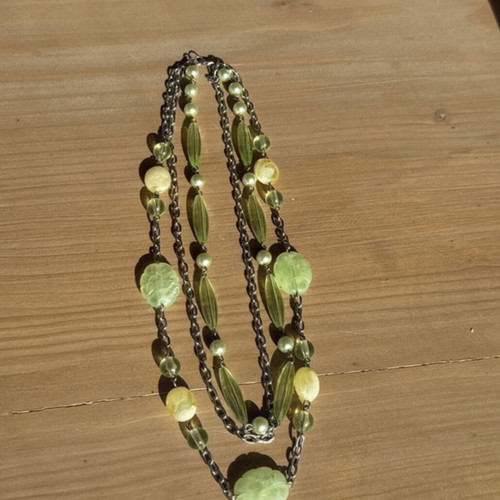 Necklace Fwo Bijou like new, green