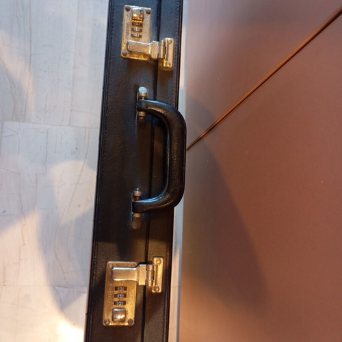 Vintage suitcase used, black, size 45/33, paint 9