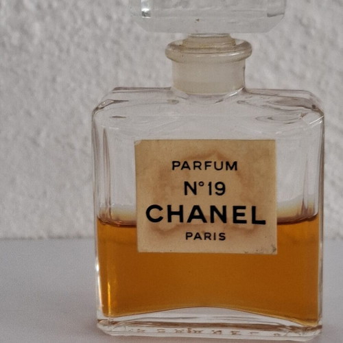 Chanel No. 19 Parfum Extrait 14 ml used, classic fragrance