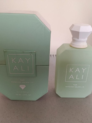 Kayali Yum Pistachio Gelato 33 Eau de Parfum 100ml used