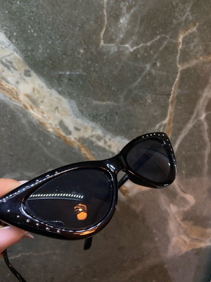 Γυναικεία γυαλιά ελάχιστα φορεμένα, μαύρα