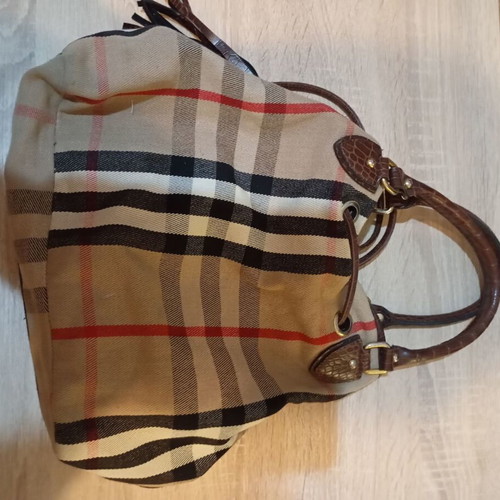 Burberry style handbag like new, beige and brown