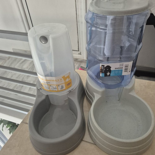 Large water and food containers for dogs, like new