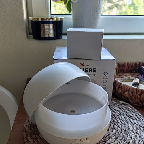 Sphere Aroma Diffuser and Humidifier like new