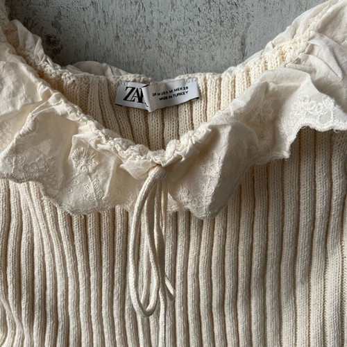 Zara crop top beige like new, size M
