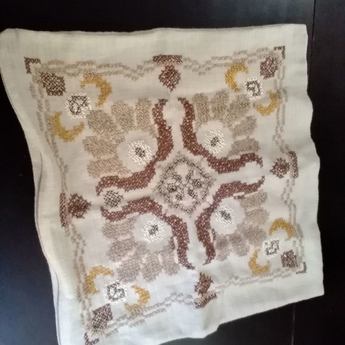 Embroidered pillow new in linen straw 43×43 cm