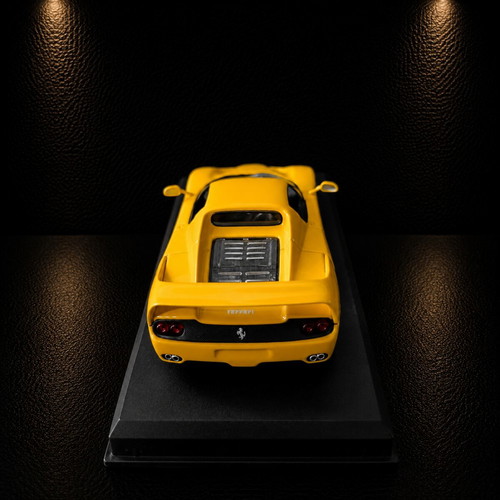 Ferrari F50 1:43 scale collectible model with base like new