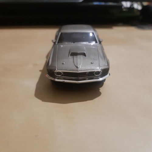 Ford Mustang toy car set 1/32 scale with pullback mechanism