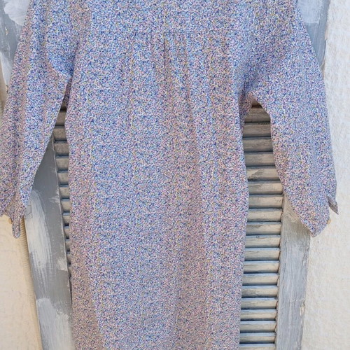 Vintage dress used in very good condition