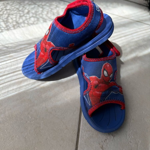 Marvel Spider-Man kids sandals size 25-26 like new