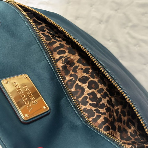 Victoria's Secret shoulder bag petrol fabric with animal print lining like new