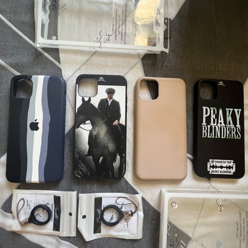 iPhone 11 Pro Max cases like new, pack of 4 with ring holder gift