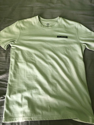 Under Armour shirt new turquoise