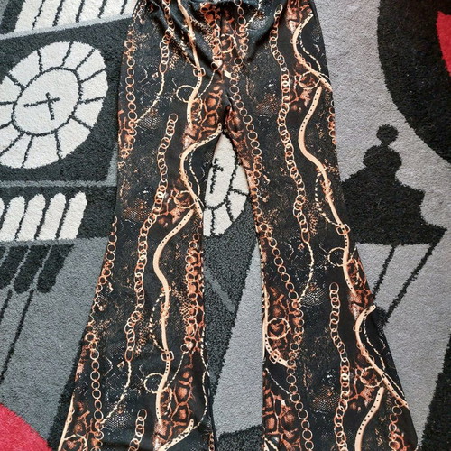 Flared pants new with known brand design, size Large