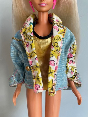 Hasbro Sindy Denim Dazzle Fashion Jacket 1990 used