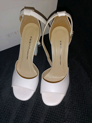 Sandals like new, size 36, 11 cm heel