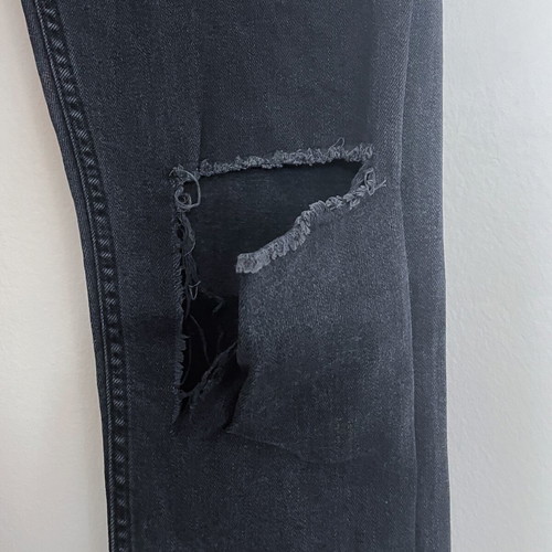 Noak Jean pant with rips used, size W34 L32, black