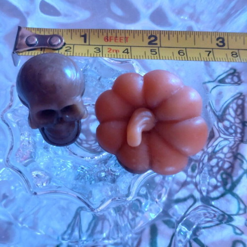 Soy wax melt new, pair skull and pumpkin