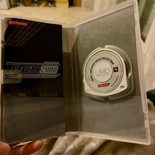 PES 2008 for PSP like new with manual and case