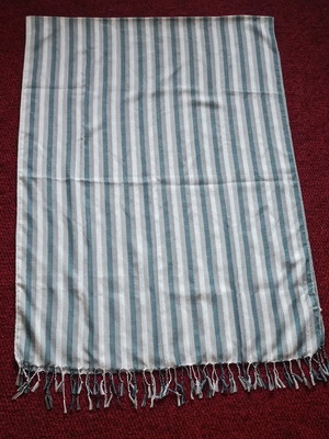 Large Carpisa scarf new, tricolor, suitable as shawl or beach wrap