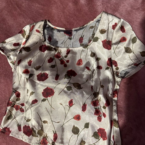 Satin women's short-sleeve blouse like new, size L, beige and red