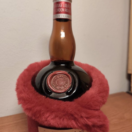 Grand Marnier Cordon Rouge Limited Edition Cosy bottle like new